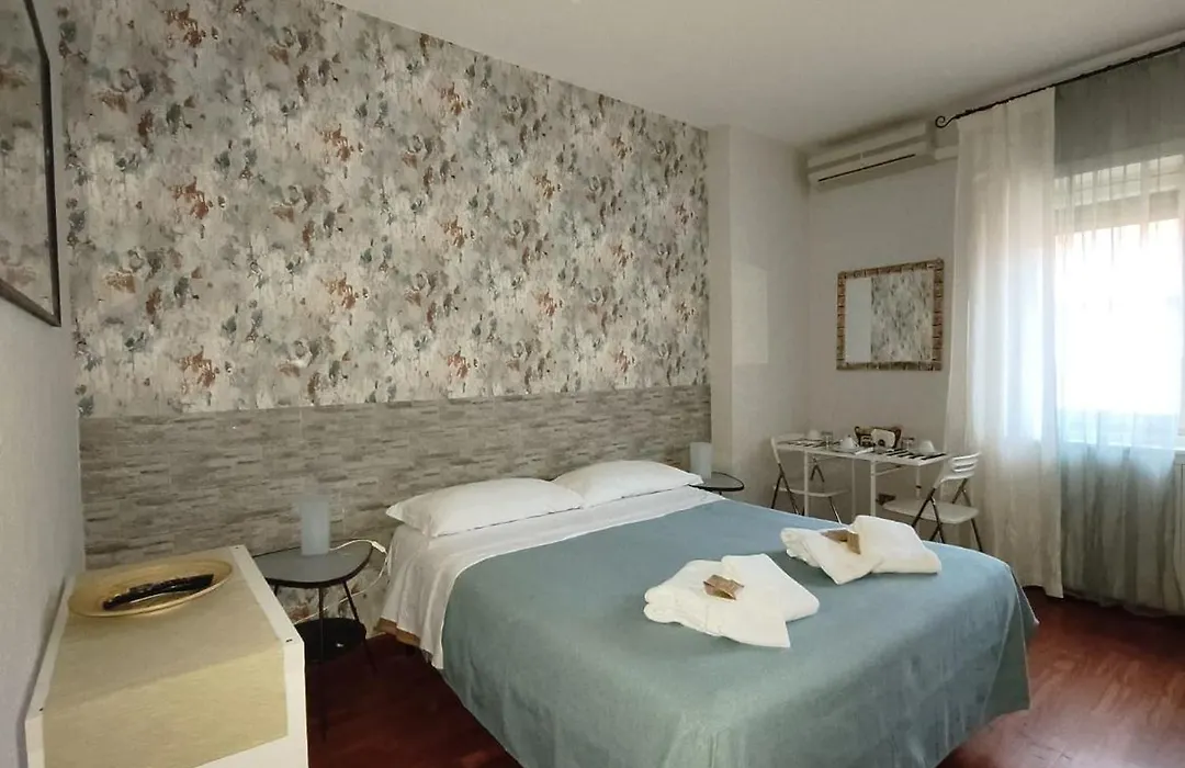 Gregory B&B Vatican-1